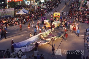 2004년 바우덕이 축제 거리축제