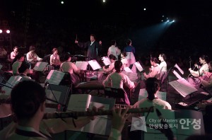 2004년 바우덕이 축제 음악회