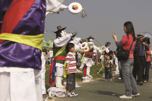 2008년 바우덕이축제 캐릭터 조형물