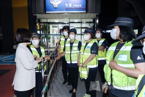 어머니자율방범대 야간방범 현장 방문