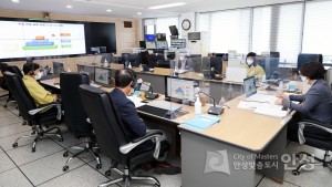 지역사회기반 코로나19 관리모형 운영위원회