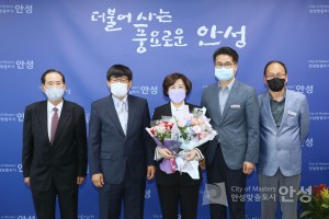 미양 용두리 마을주민 감사패 수여