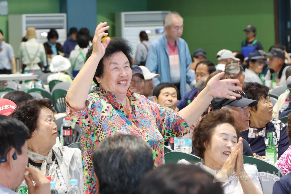보개농협 원로조합원 경로잔치