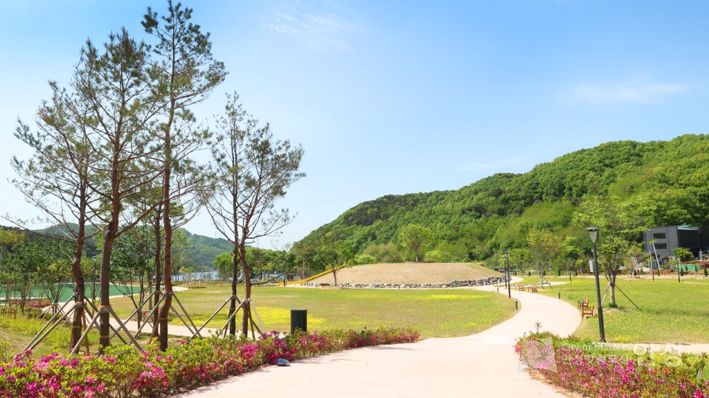 수석정 수변화원