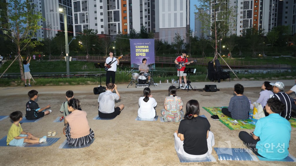 도시바람길 숲 반딧불이 음악회