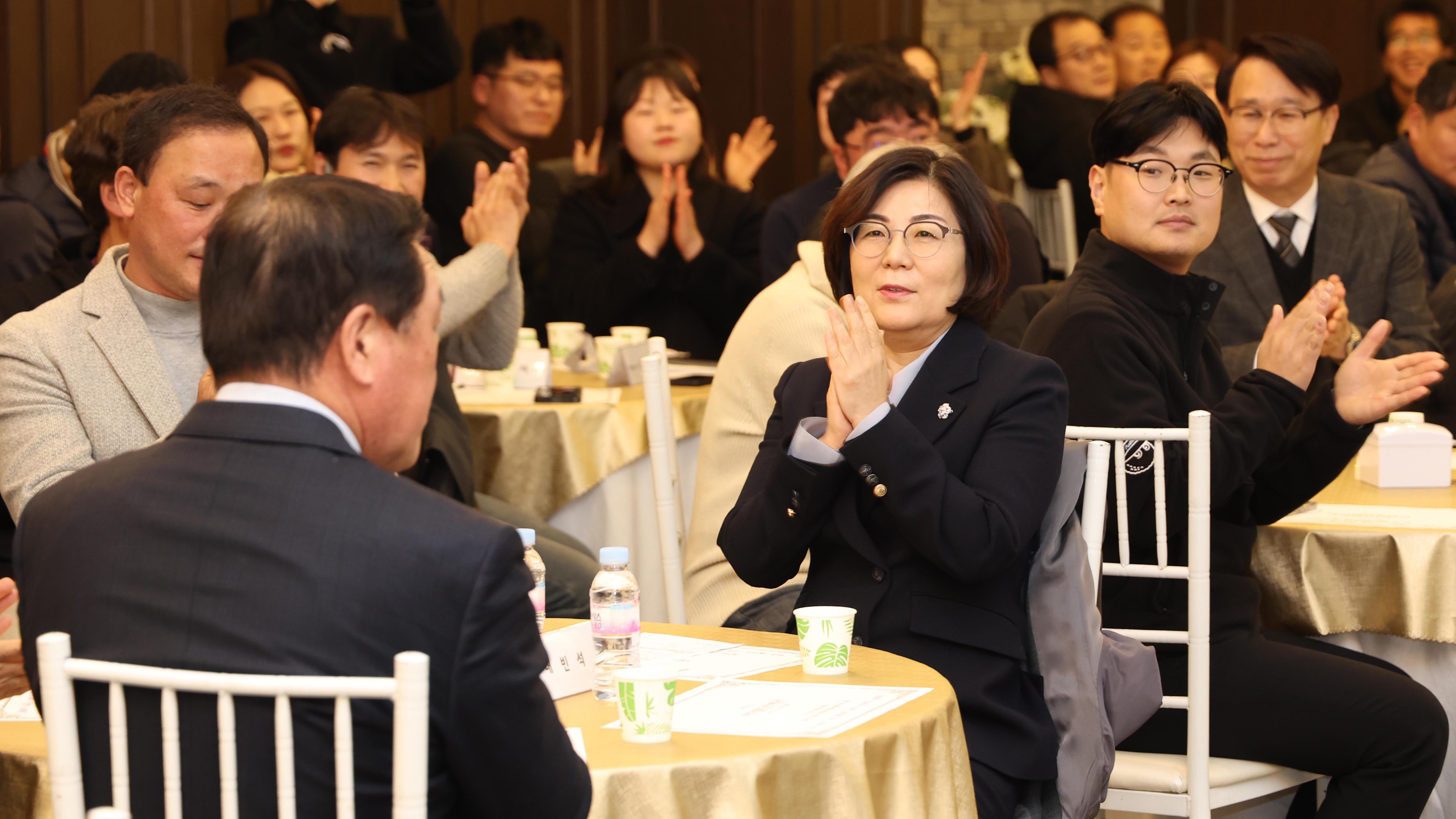 배드민턴협회 정기총회 및 협회장 취임식-03