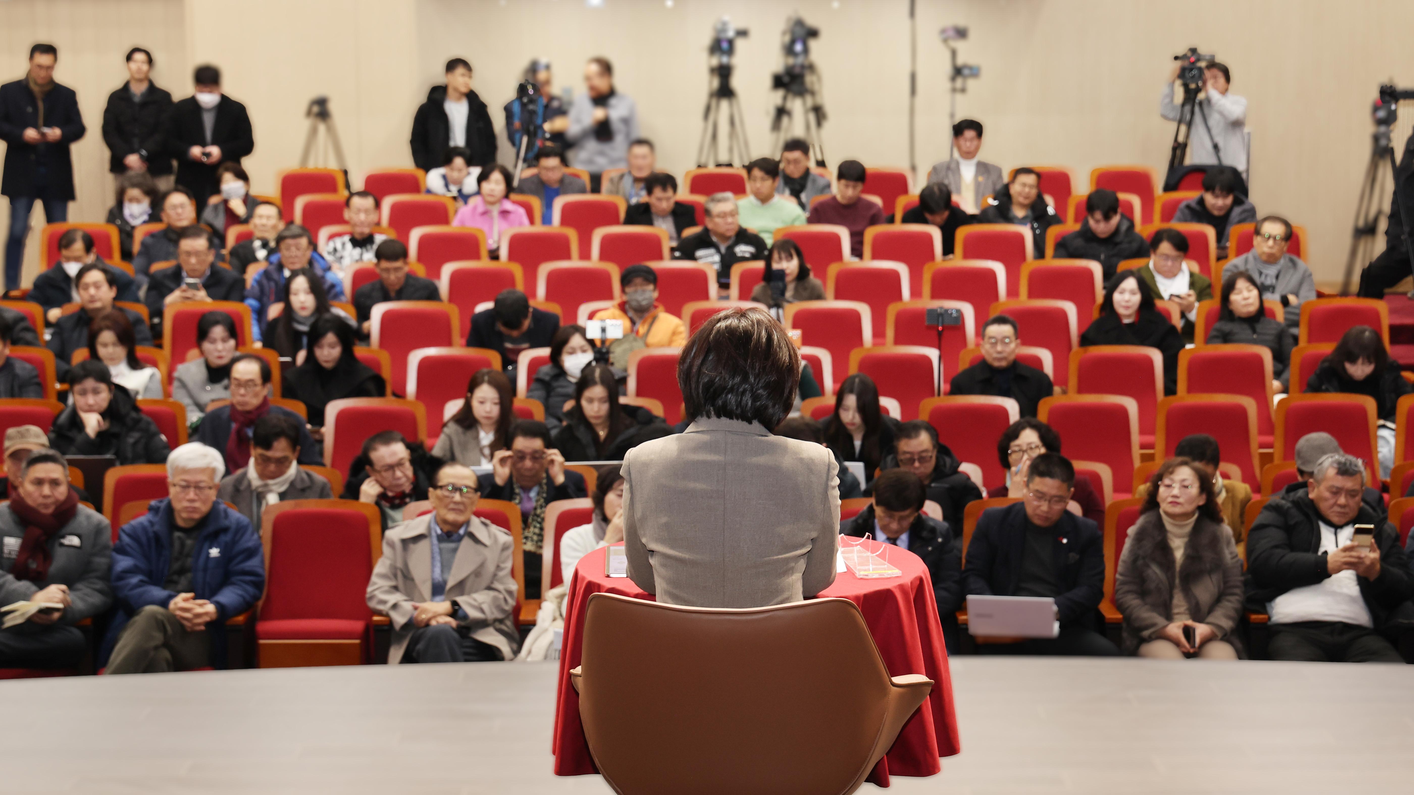 신년 언론브리핑-01