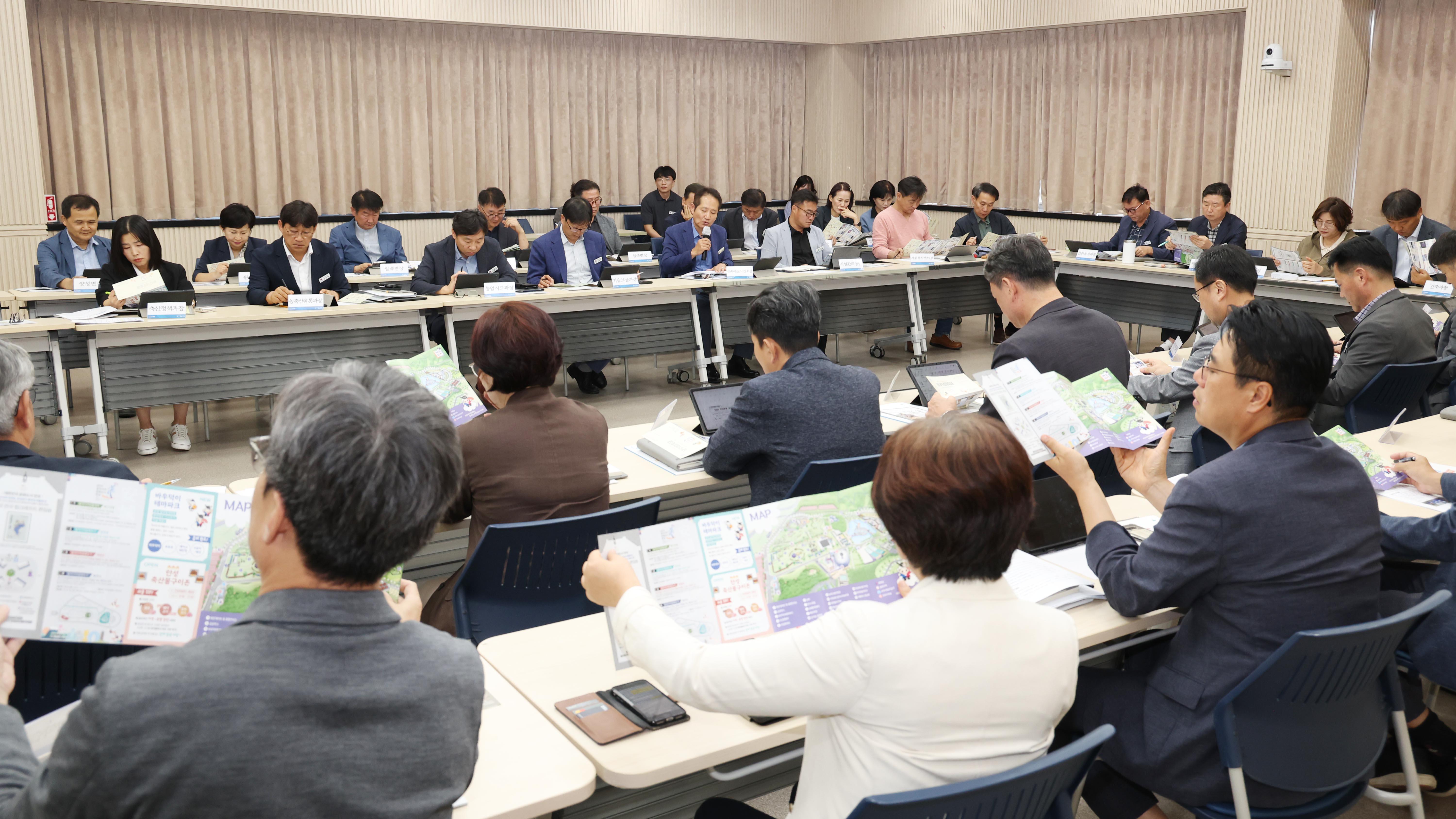 10월 확대간부회의-06